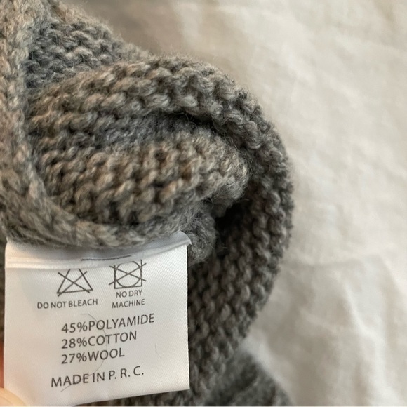 Brandy Melville Cropped Sweater Mock Neck Gray Wool Blend Chunky Knit Winter - Picture 7 of 7